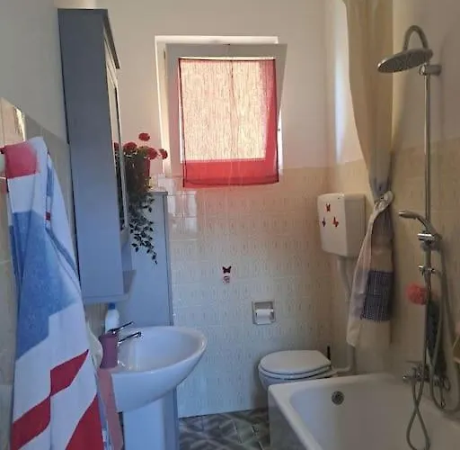 Casa Blue Sky Ferienhaus Borgo Santa Maria